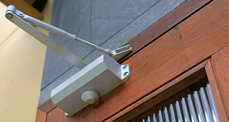 Automatic Door Opener Repair in Jasmine Estates, FL