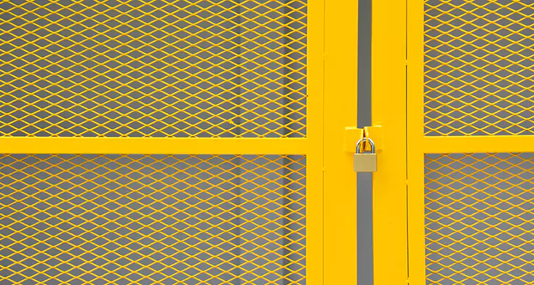 Steel Mesh Screen Door Repair in Jasmine Estates, FL