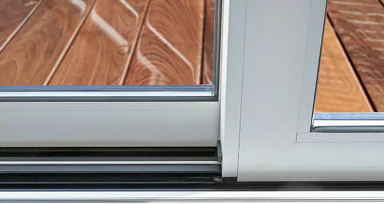 Patio Door Jammed Shut in Jasmine Estates, FL