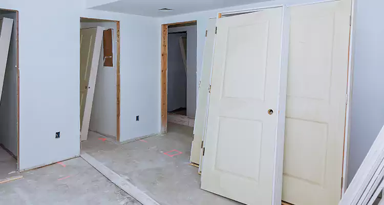Broken Door Frame Repair in Jasmine Estates, FL