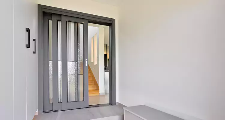 Fix Sliding Patio Door Rollers in Jasmine Estates, FL